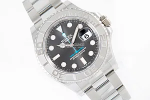 06039_watchlounge_lo.jpg