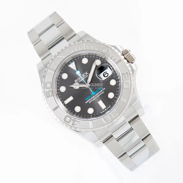 06039_watchlounge_lo_1.jpg