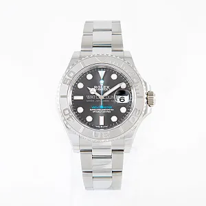 06040_watchlounge_lo.jpg