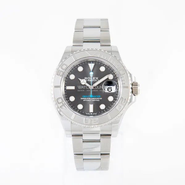 06040_watchlounge_lo_1.jpg