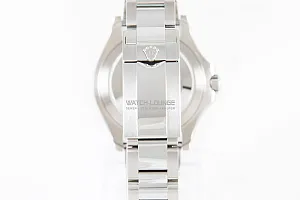 06046_watchlounge_lo.jpg