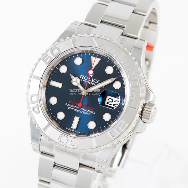 06059_watchlounge_lo_1.jpg