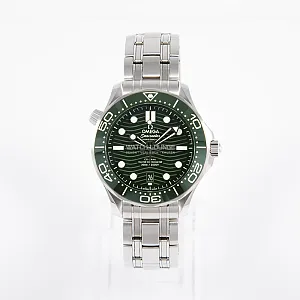 06097_watchlounge_lo.jpg