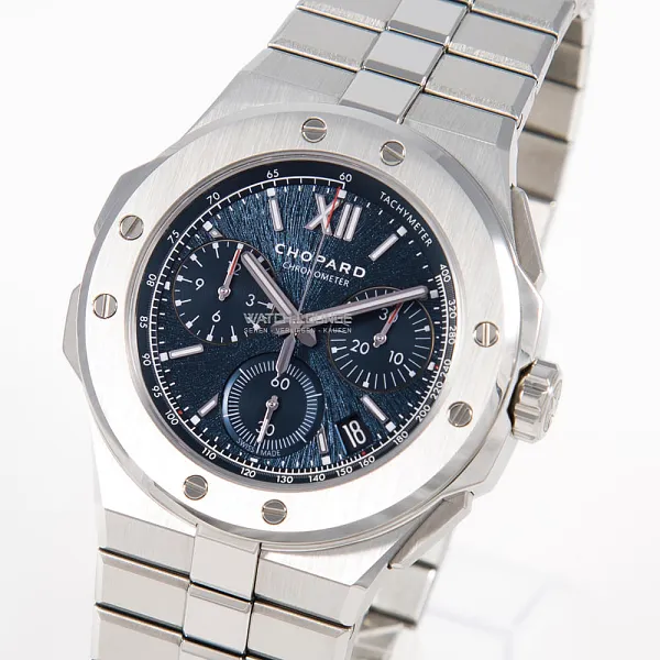 06226_watchlounge_lo_1.jpg