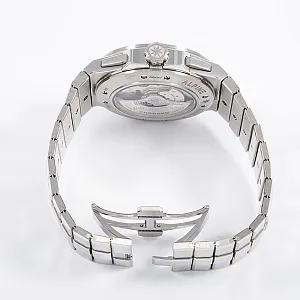 06234_watchlounge_lo.jpg