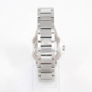06257_watchlounge_lo.jpg