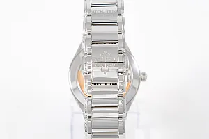 06324_watchlounge_lo.jpg