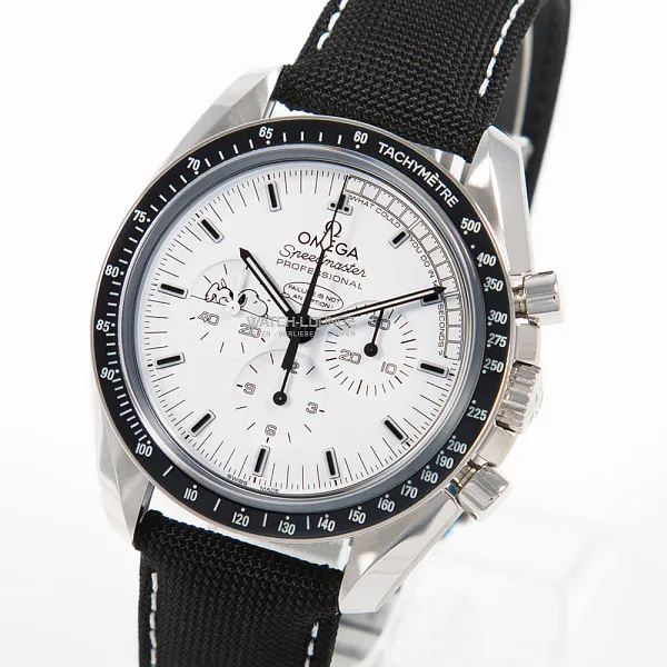 06347_watchlounge_lo_1.jpg
