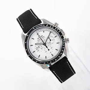 06348_watchlounge_lo.jpg