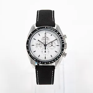 06349_watchlounge_lo.jpg