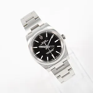 06361_watchlounge_lo.jpg
