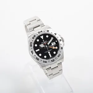 06452_watchlounge_lo.jpg
