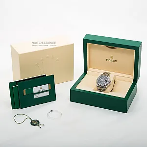 06458_watchlounge_lo.jpg