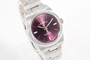 06463_watchlounge.jpg