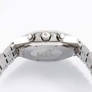 06498_watchlounge_lo.jpg