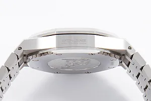 06499_watchlounge_lo.jpg