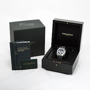 06502_watchlounge_lo.jpg