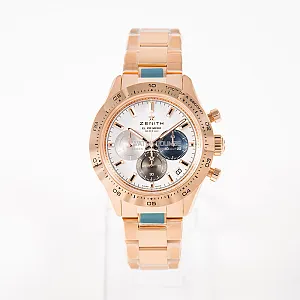 06505_watchlounge_lo.jpg