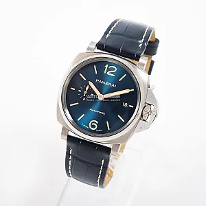 06530_watchlounge_lo.jpg