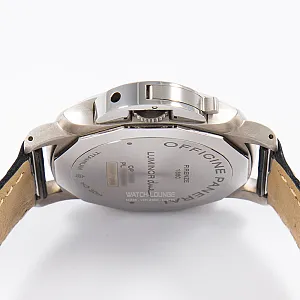 06531_watchlounge_lo.jpg