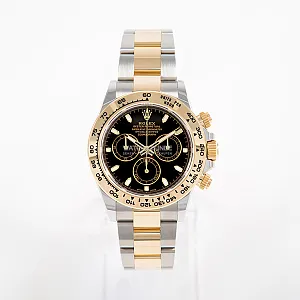 06550_watchlounge_lo.jpg
