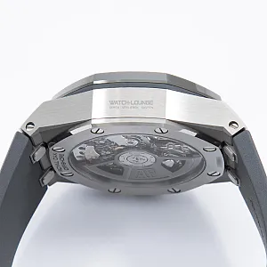 06610_watchlounge_lo.jpg