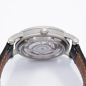 06620_watchlounge_lo.jpg