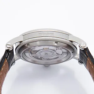 06621_watchlounge_lo.jpg