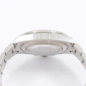06725_watchlounge_lo_1.jpg