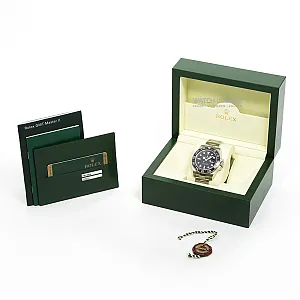 06784_watchlounge1_lo.jpg