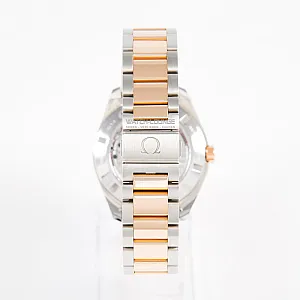 06828_watchlounge_lo.jpg