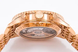06836_watchlounge_lo.jpg