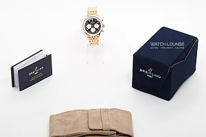06841_watchlounge_lo.jpg