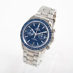 06871_watchlounge_lo.jpg