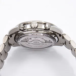 06872_watchlounge_lo.jpg
