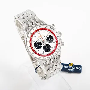 06893_watchlounge_lo.jpg