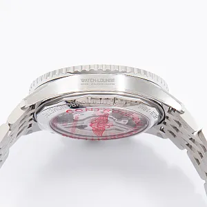 06896_watchlounge_lo.jpg