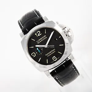 06942_watchlounge_lo.jpg