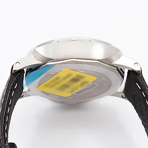 06947_watchlounge_lo.jpg
