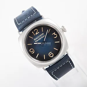 06953_watchlounge_lo.jpg