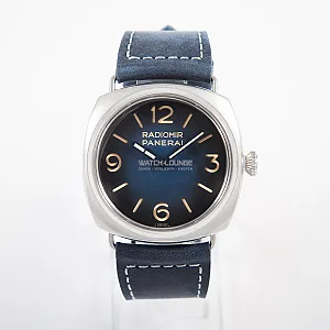06954_watchlounge_lo.jpg