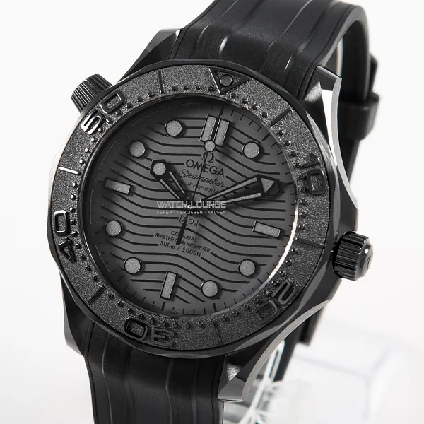 06985_watchlounge_lo_1.jpg