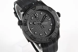 06988_watchlounge_lo.jpg