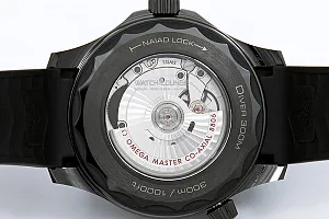 06992_watchlounge_lo.jpg