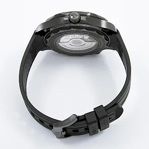 06993_watchlounge_lo.jpg