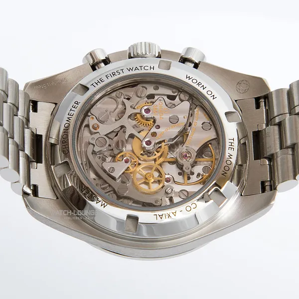 07008_watchlounge_lo.jpg