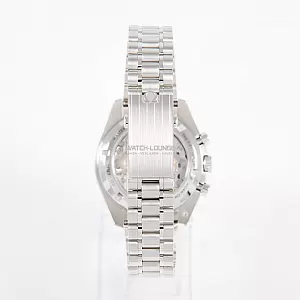 07010_watchlounge_lo_1.jpg