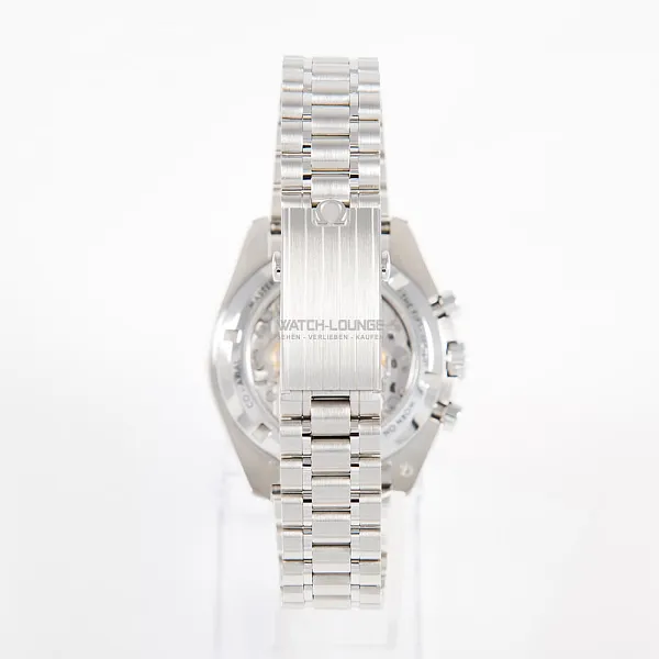 07010_watchlounge_lo_1.jpg