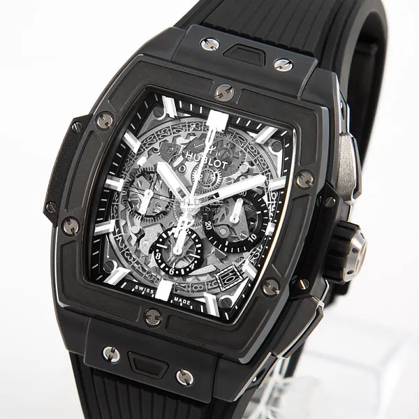 07022_watchlounge_lo_1.jpg