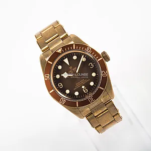 07035_watchlounge_lo.jpg